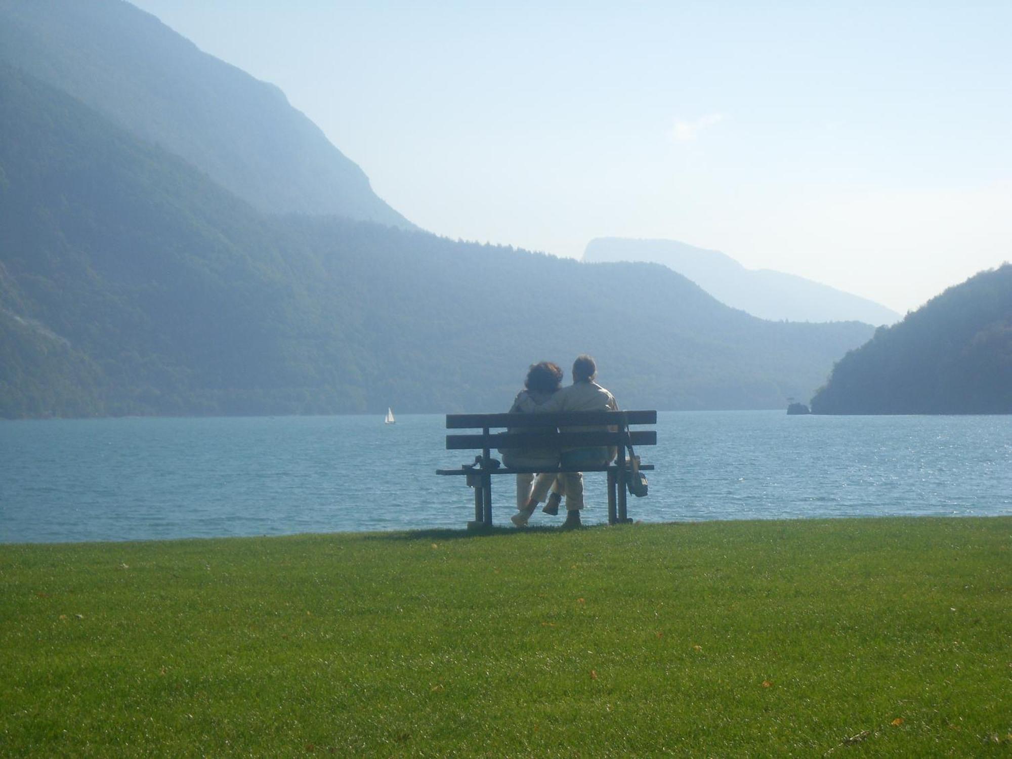 Garni Lago Alpino โมลเวโน ภายนอก รูปภาพ